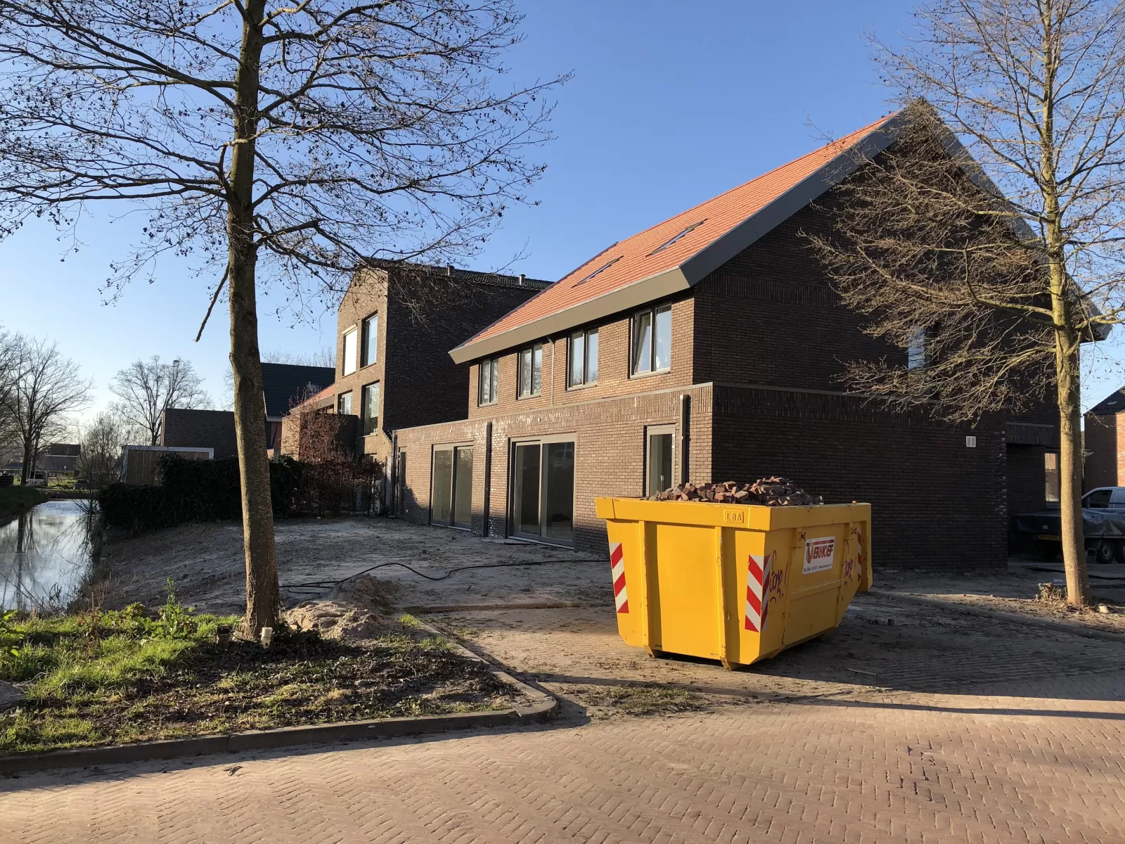 811 - oplevering