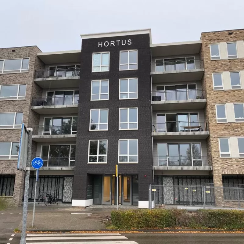 879 - oplevering